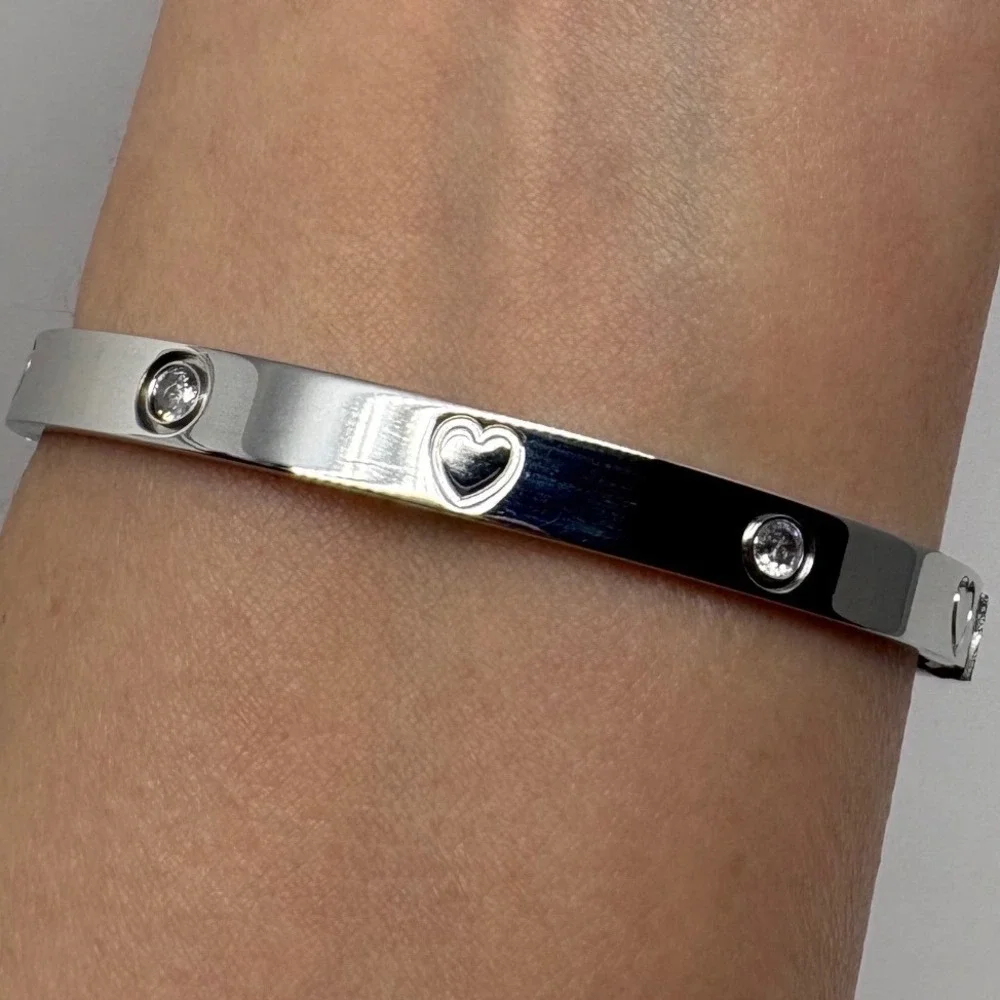 Silver Tone Heart and Crystal Hinged‎ Bangle Bracelet Polished Oval Cuff